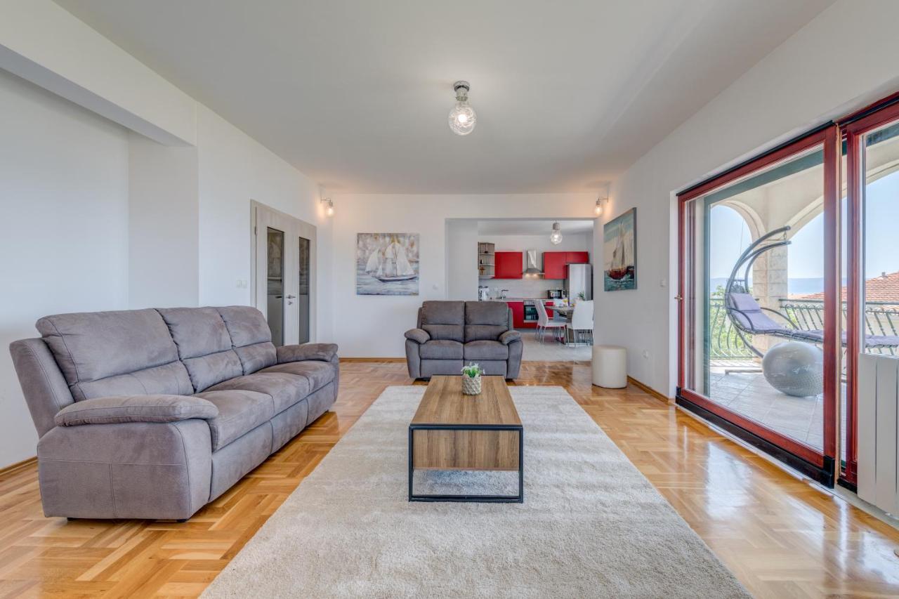 Apartman Aurelia Подстрана Екстериор снимка